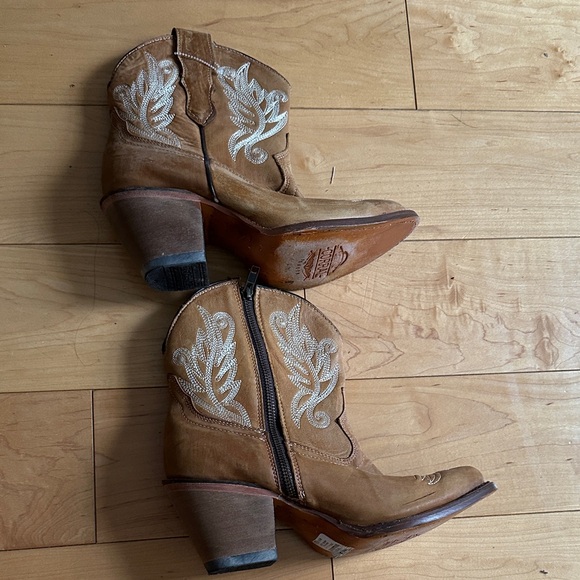 Corral Brown Embroidered Ankle Booties - Picture 1 of 7